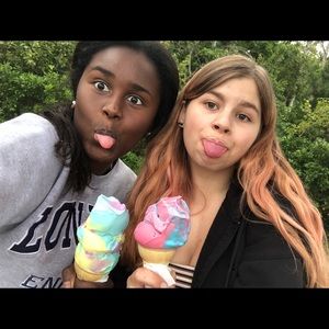 Meet your Posher, Brianna